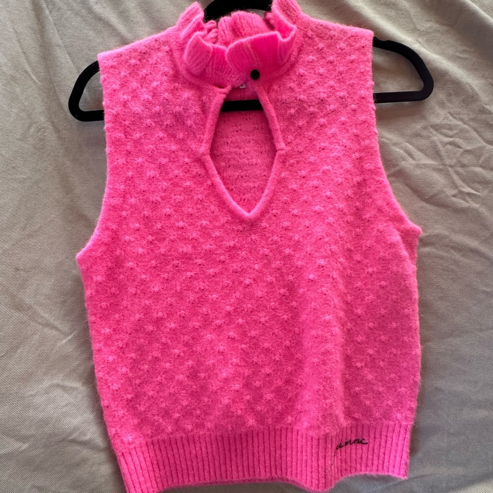 Ganni - Pink Keyhole Sleeveless Sweater